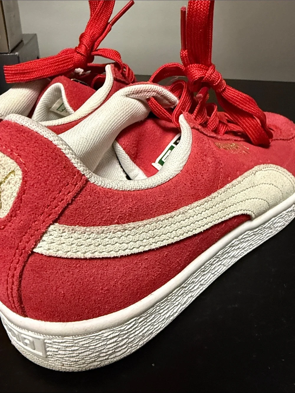 Puma Suede Men’s Sneakers Red Size 9